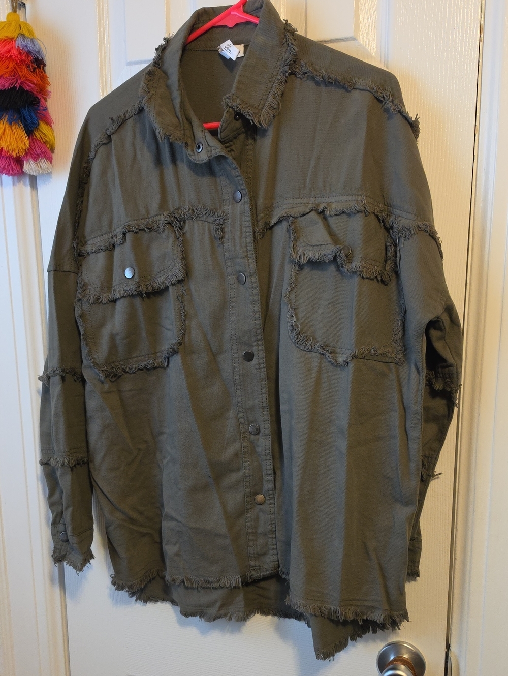 NWOT Elan Olive Green Frayed Utility Shirt Jacket Shacket ALL YOU NEED IS LOVE